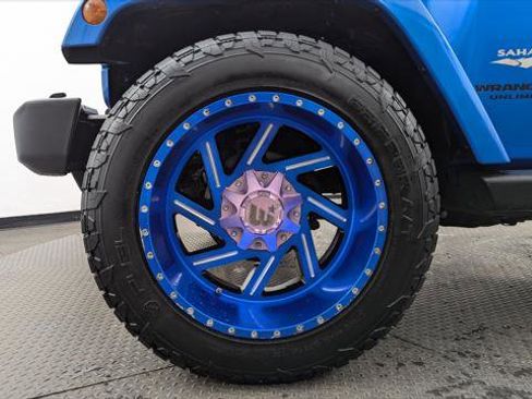 Used 2015 Jeep Wrangler Unlimited Sahara image 27