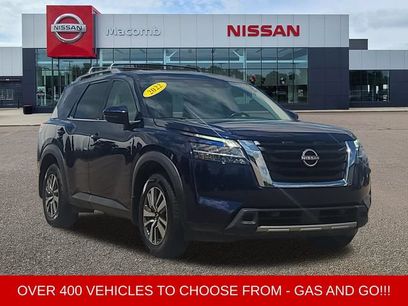 Used 2023 Nissan Pathfinder SL