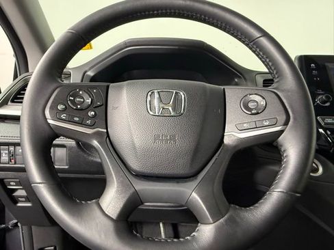 Used 2023 Honda Odyssey EX-L image 16