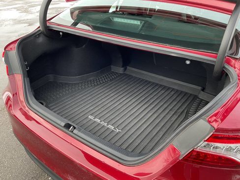 Used 2020 Toyota Camry XLE image 33