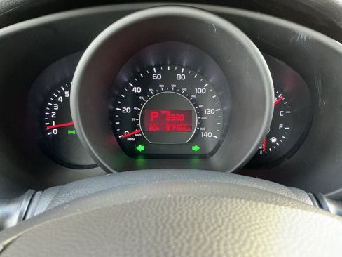 Used 2015 Kia Soul Base image 8