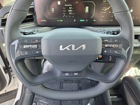New 2026 Kia EV9 Wind image 23