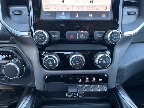 New 2026 RAM 1500 Express AWD/4WD image 24