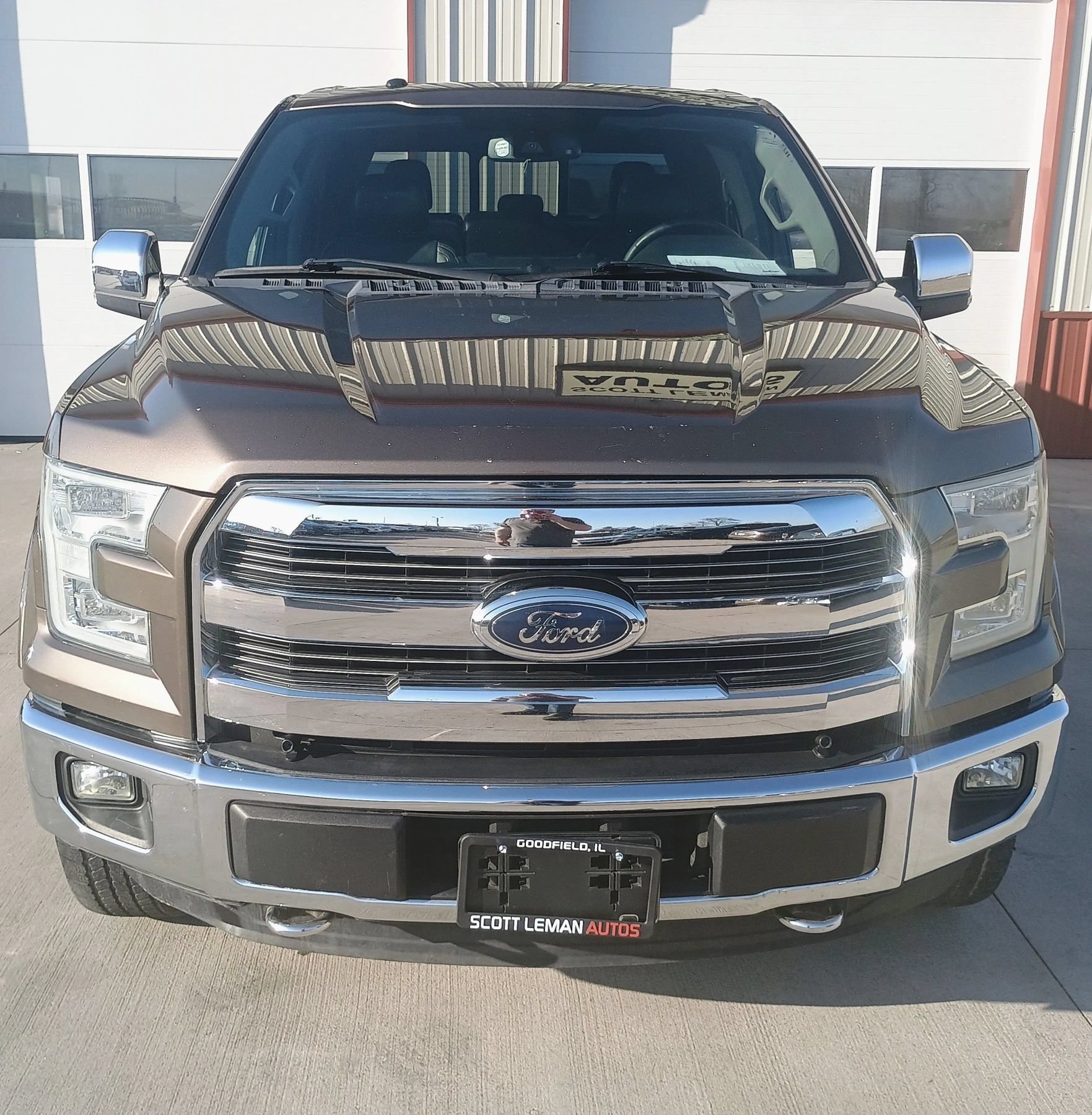 Used 2015 Ford F150 Lariat w/ Equipment Group 502A Luxury AWD/4WD image 2