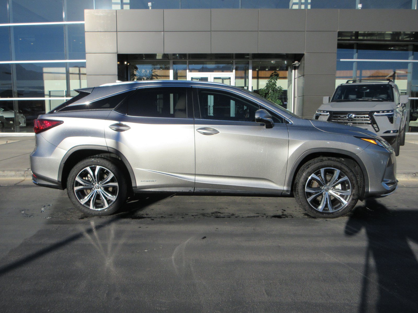 Used 2022 Lexus RX 450h AWD w/ Premium Package image 11