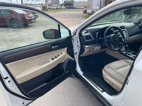 Used 2018 Subaru Outback 2.5i Limited AWD/4WD image 10