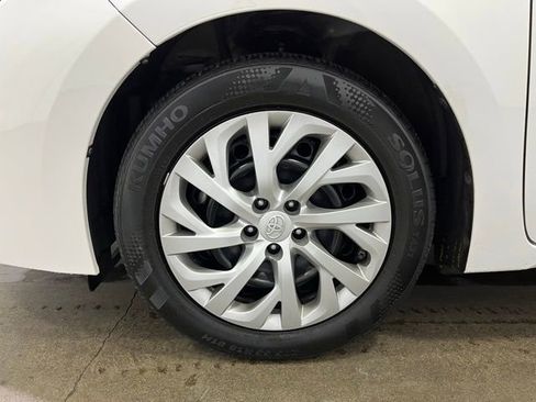 Certified 2017 Toyota Corolla LE w/ Carpet Mat Package (TMS) image 21