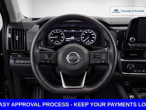 Used 2024 Nissan Pathfinder SV FWD image 11