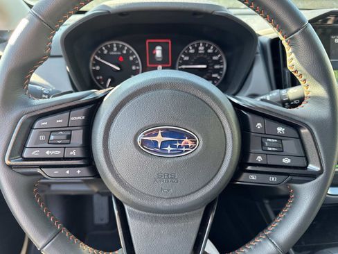 Certified 2025 Subaru Crosstrek 2.5i Limited w/ Crosstrek Mirror Package image 21