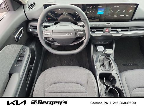 Certified 2025 Kia K4 EX FWD image 9