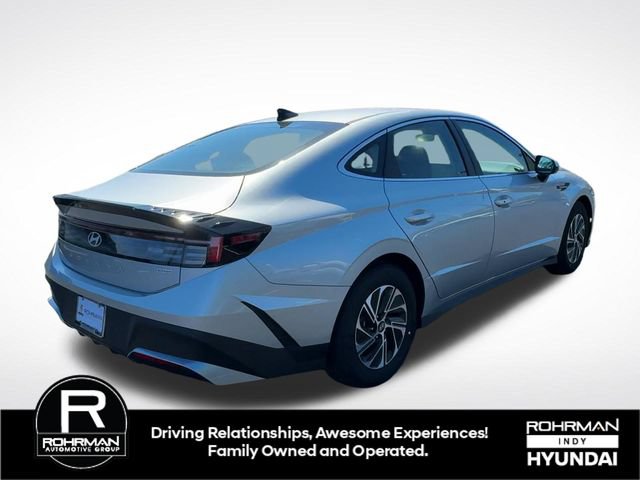 New 2026 Hyundai Sonata Blue FWD image 9