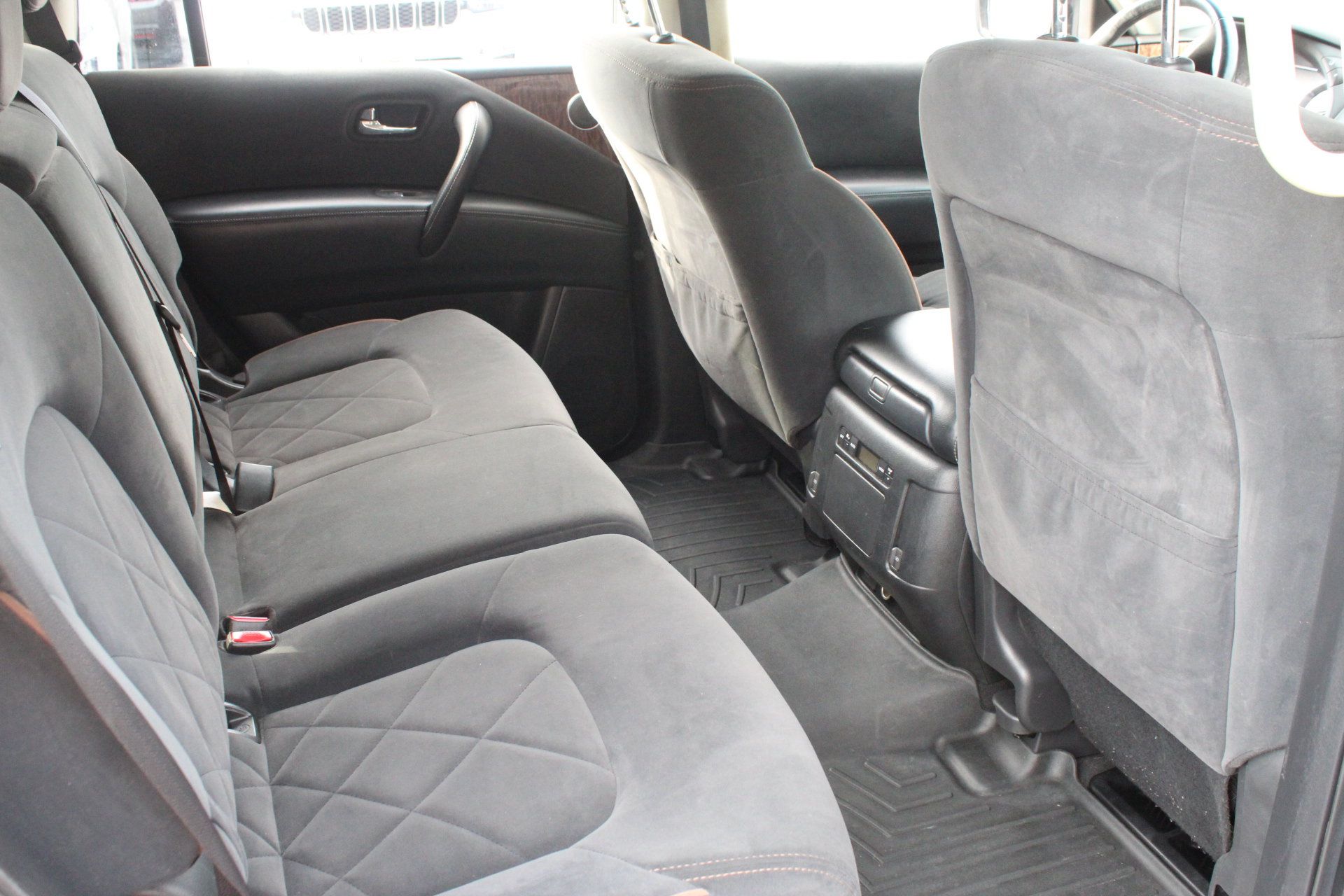 Used 2019 Nissan Armada SV w/ Driver Package RWD image 29