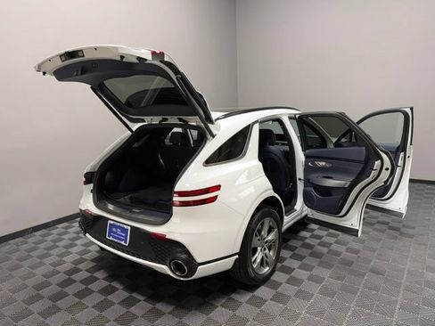 Used 2025 Genesis GV70 3.5T Sport AWD/4WD image 30