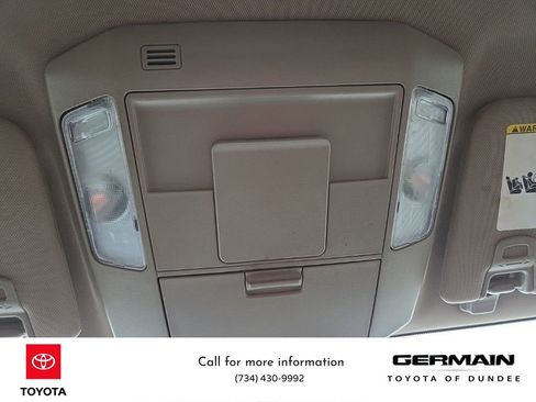 Used 2015 Toyota Tundra SR5 w/ SR5 Upgrade Package image 28