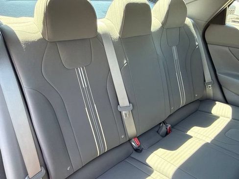 Used 2023 Hyundai Elantra SEL w/ Convenience Package FWD image 23