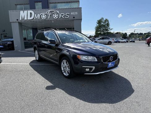 Used 2016 Volvo XC70 T5 Premier w/ Convenience Package AWD/4WD image 2