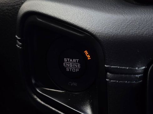 Used 2024 Jeep Gladiator Rubicon AWD/4WD image 44