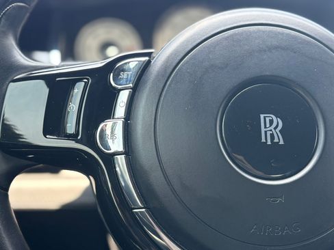 Used 2016 Rolls-Royce Wraith image 25
