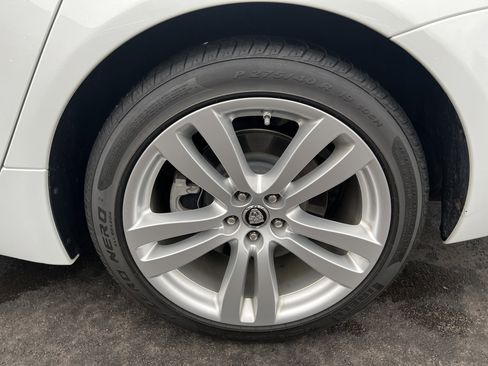 Used 2013 Jaguar XJ L Portfolio image 9