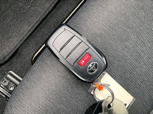 Used 2026 Toyota Camry LE image 14