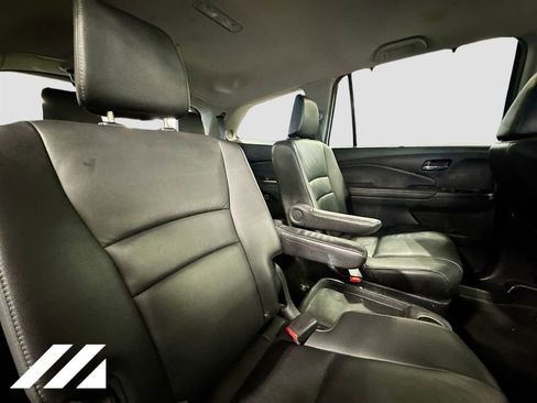 Used 2022 Honda Pilot Touring image 31