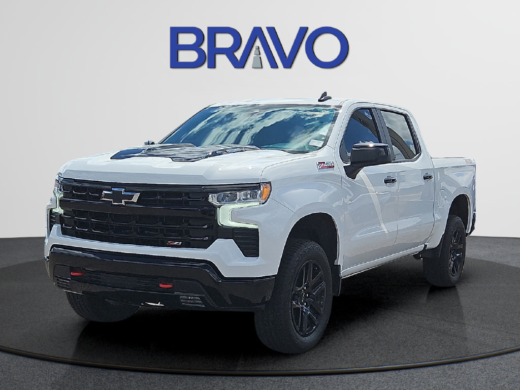 Used 2025 Chevrolet Silverado 1500 LT Trail Boss w/ Protection Package AWD/4WD image 1
