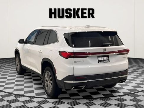 Used 2026 Buick Enclave Preferred AWD/4WD image 7