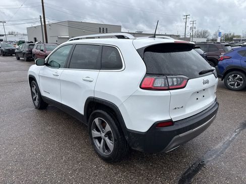 Used 2020 Jeep Cherokee Limited image 2
