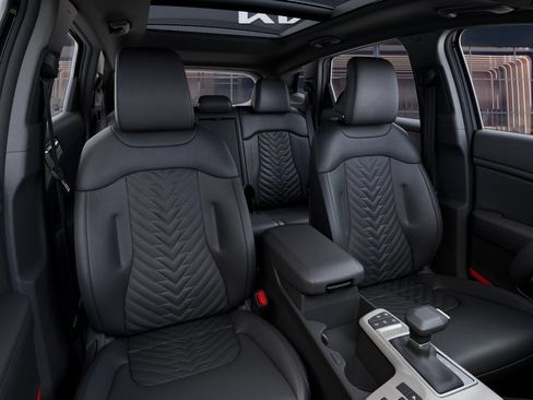 New 2026 Kia Sportage X-Line w/ X-Line Premium Package AWD/4WD image 17