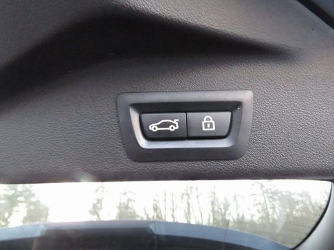 Used 2019 BMW X5 xDrive40i image 18