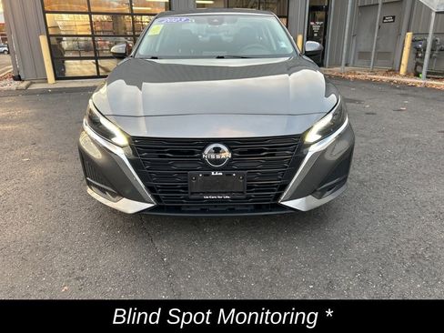 Used 2023 Nissan Altima 2.5 SV image 9
