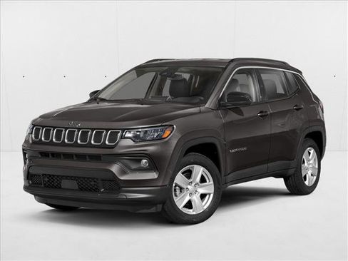 Used 2023 Jeep Compass Latitude w/ Sun and Sound Group AWD/4WD image 1