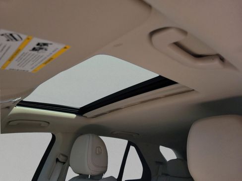 Used 2021 Mercedes-Benz GLE 350 4MATIC image 28