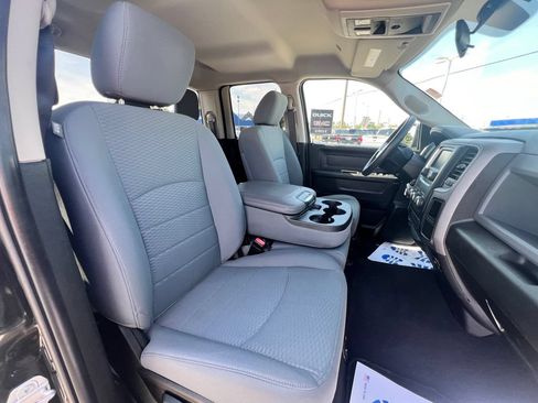 Used 2019 RAM 1500 ST w/ SXT Plus Group AWD/4WD image 34