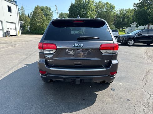 Used 2014 Jeep Grand Cherokee Overland w/ Advanced Technology Group AWD/4WD image 4