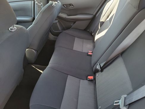 Used 2024 Nissan Sentra SV image 11