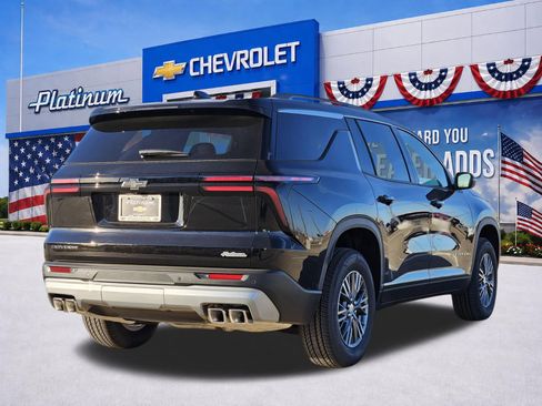 New 2026 Chevrolet Traverse LT FWD image 5
