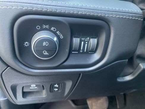 Used 2020 RAM 1500 Limited AWD/4WD image 32