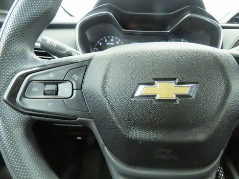 Used 2021 Chevrolet TrailBlazer LT w/ Convenience Package image 11
