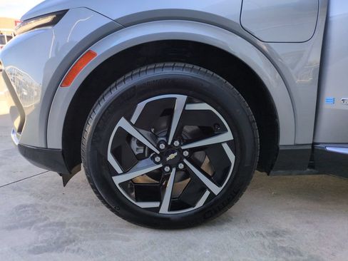 Used 2024 Chevrolet Equinox EV LT FWD image 26