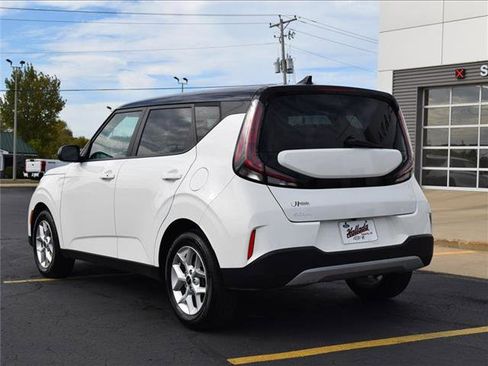 Used 2023 Kia Soul S image 7