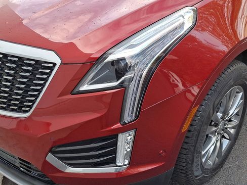 Used 2021 Cadillac XT5 Premium Luxury image 12