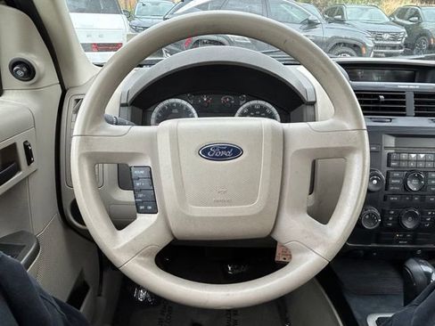 Used 2008 Ford Escape XLS FWD image 19