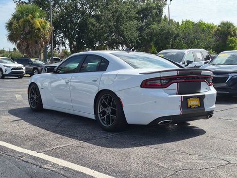 Used 2017 Dodge Charger R/T RWD image 7