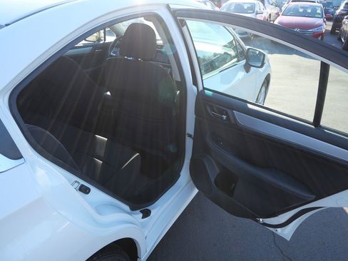 Used 2017 Subaru Legacy 2.5i Premium w/ Moonroof Package image 30