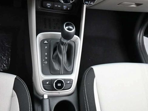 New 2026 Hyundai Venue SEL FWD image 21