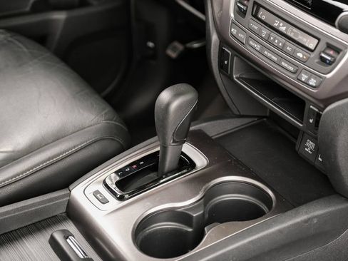 Used 2019 Honda Pilot EX-L image 35