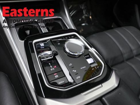 Used 2023 BMW 760i xDrive w/ Executive Package image 13