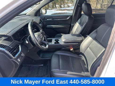 Used 2024 GMC Acadia Elevation image 15