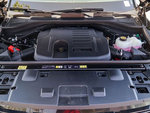 New 2026 Land Rover Range Rover Sport SE AWD/4WD image 29